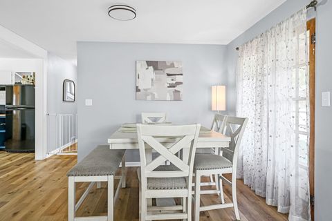 Tiny photo for 1314 W Washington Street, Ottawa, IL 61350 (MLS # 12484367)