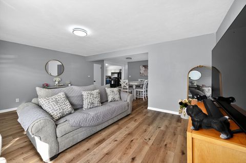 Tiny photo for 1314 W Washington Street, Ottawa, IL 61350 (MLS # 12484367)