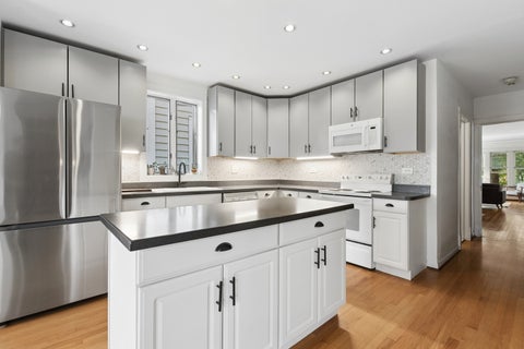 Tiny photo for 5249 N Sawyer Avenue, Chicago, IL 60625 (MLS # 12758924)