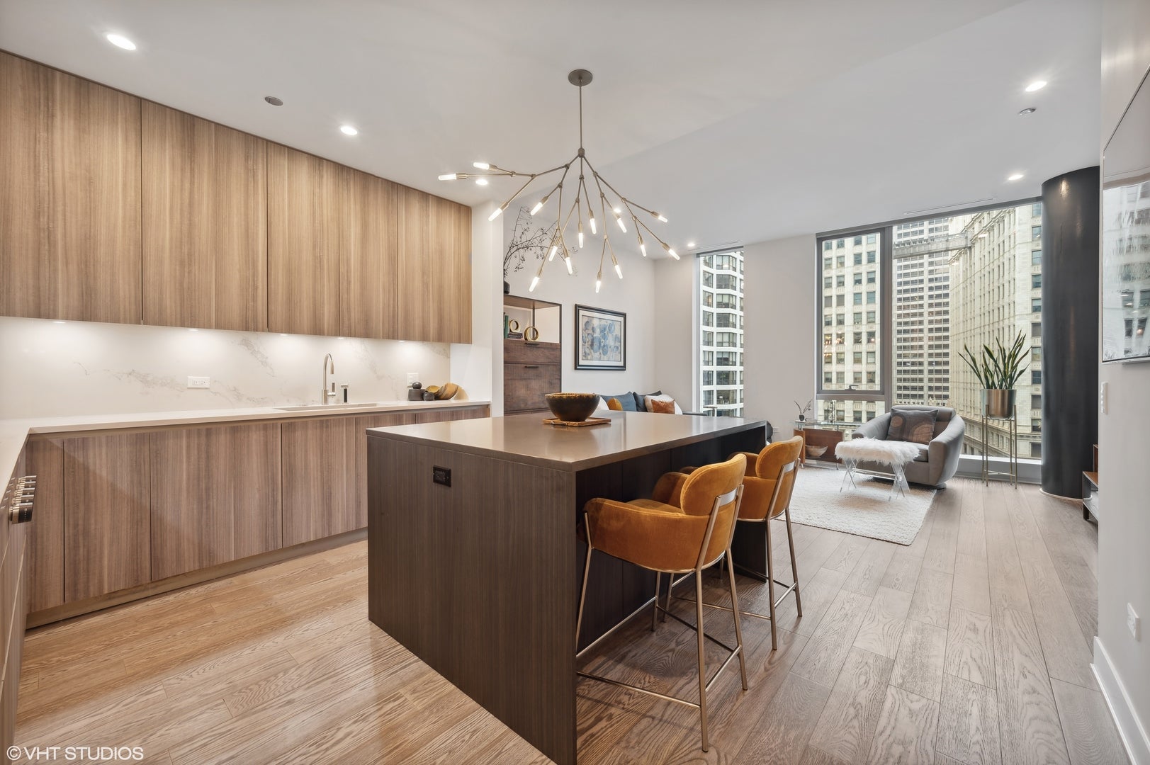 403 N Wabash Avenue 7A