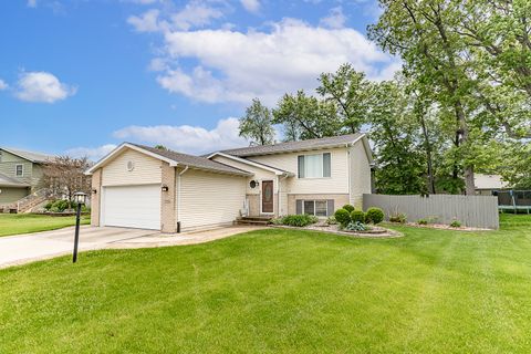 Single Family Residence in Hobart IN 7225 Kestrel Street.jpg