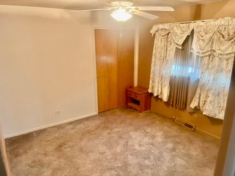 Tiny photo for 15061 Wabash Avenue, South Holland, IL 60473 (MLS # 12593604)