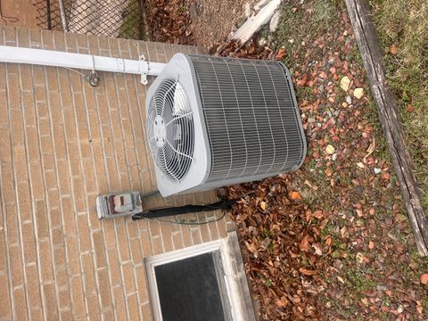 Tiny photo for 15061 Wabash Avenue, South Holland, IL 60473 (MLS # 12593604)