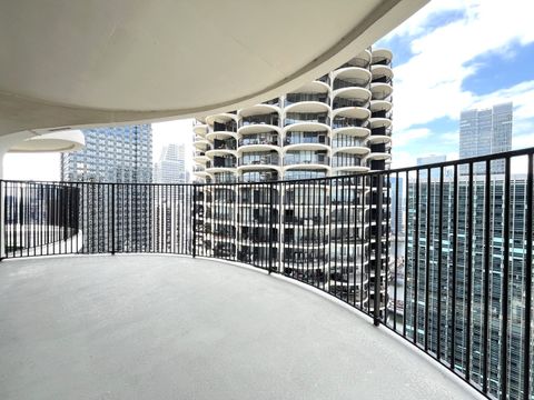 Tiny photo for 300 N State Street #5225, Chicago, IL 60654 (MLS # 12620141)