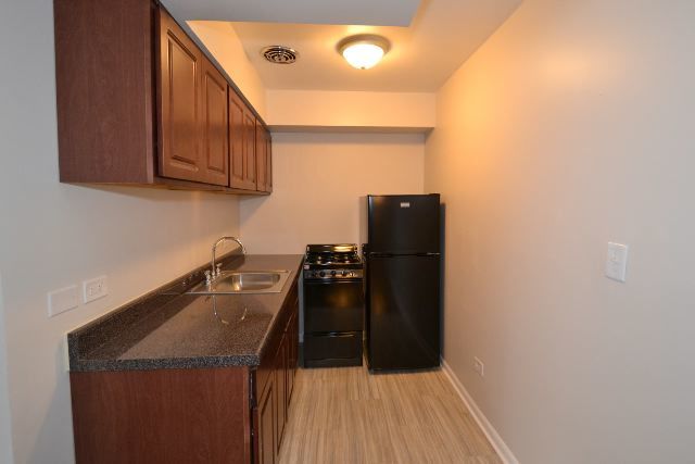 1040 W HOLLYWOOD Avenue 306