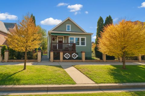 Photo of 2735 W 36th Street, Chicago, IL 60632 (MLS # 12482512)