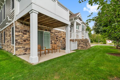 Tiny photo for 826 Chestnut Street, Deerfield, IL 60015 (MLS # 12583138)