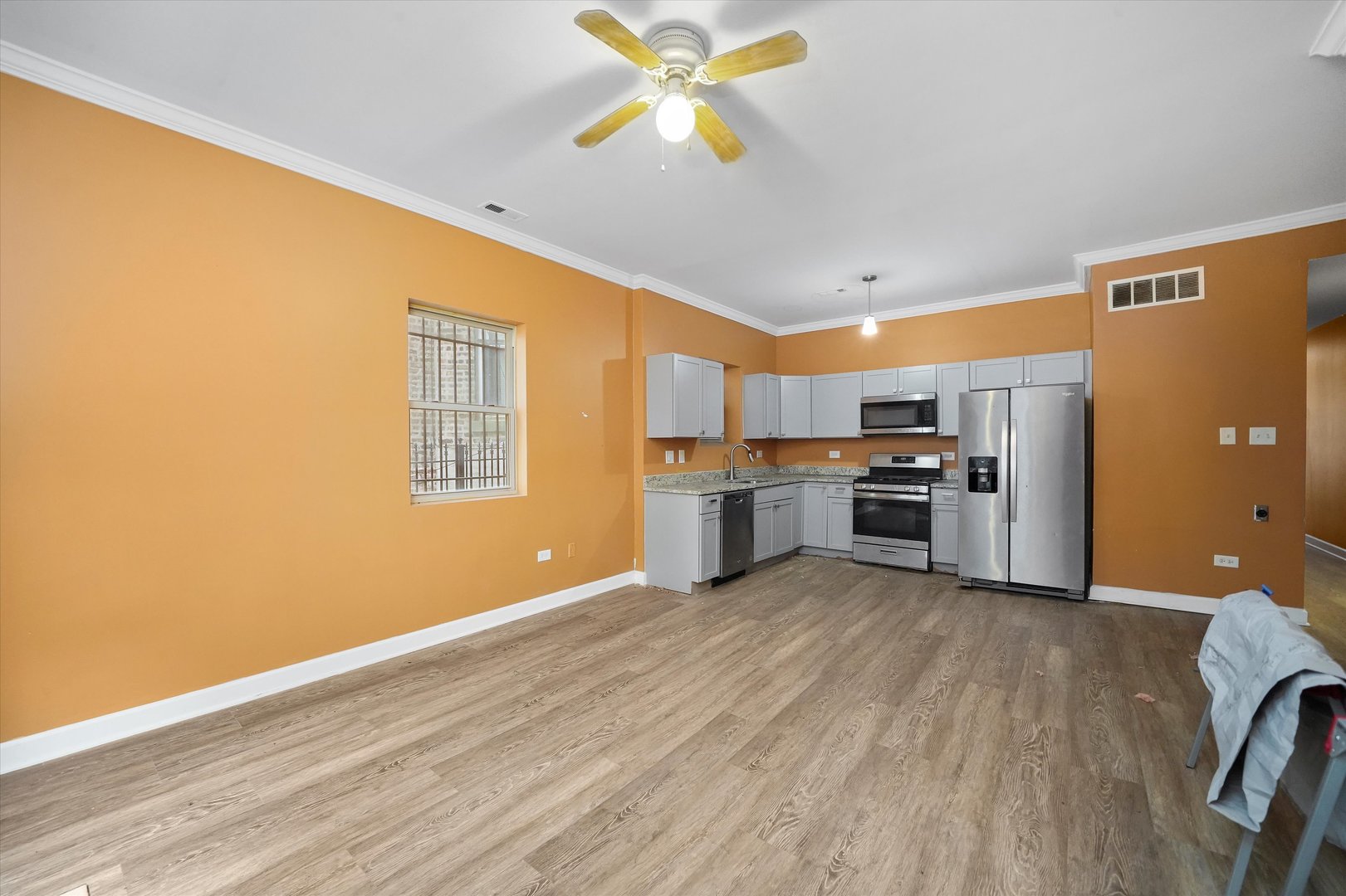 1453 W GARFIELD Boulevard 1