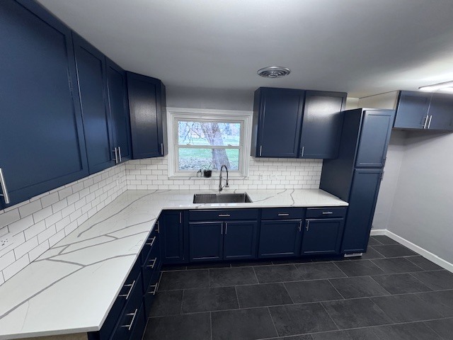 9132 S California Avenue