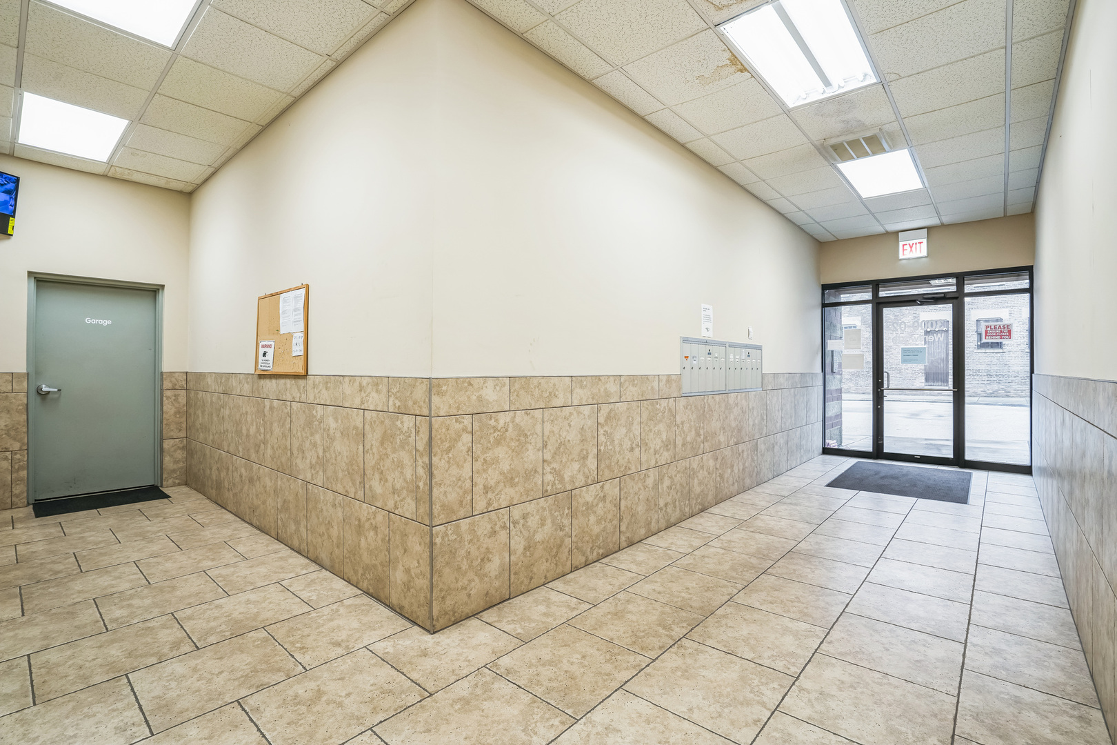 3000 S Wentworth Avenue 3A