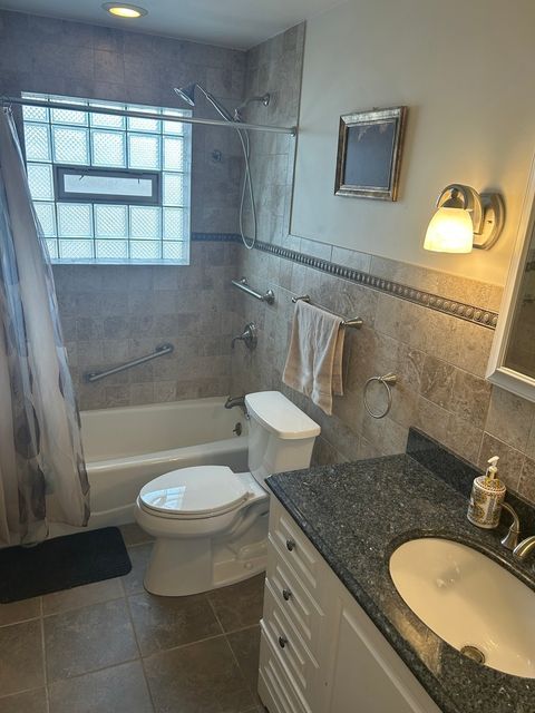 Tiny photo for 4726 N Winchester Avenue #F, Chicago, IL 60640 (MLS # 12511992)