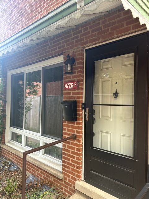 4726 N Winchester Avenue F Chicago IL 60640