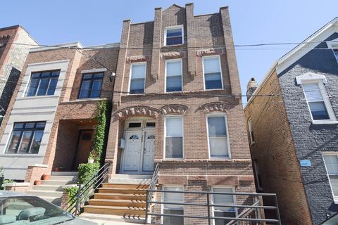 1450 W BLACKHAWK Street 2 Chicago IL 60642