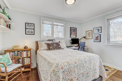 Tiny photo for 1906 W Greendale Avenue, Park Ridge, IL 60068 (MLS # 12594202)