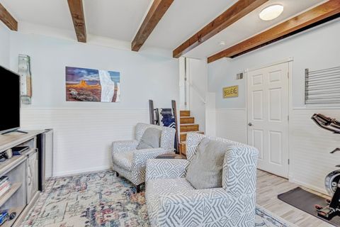 Tiny photo for 1906 W Greendale Avenue, Park Ridge, IL 60068 (MLS # 12594202)