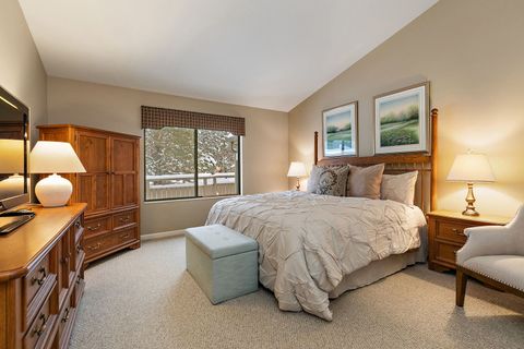 Tiny photo for 924 Shoreline Road, Lake Barrington, IL 60010 (MLS # 12523523)