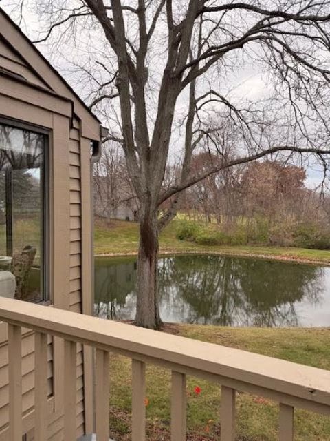 Tiny photo for 924 Shoreline Road, Lake Barrington, IL 60010 (MLS # 12523523)