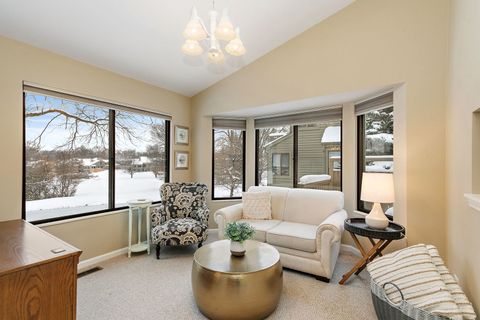 Tiny photo for 924 Shoreline Road, Lake Barrington, IL 60010 (MLS # 12523523)