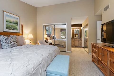 Tiny photo for 924 Shoreline Road, Lake Barrington, IL 60010 (MLS # 12523523)