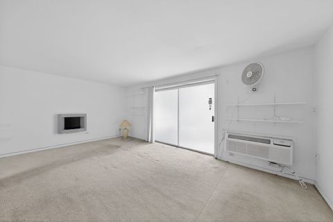 Tiny photo for 4929 W 87th Street #1SE, Oak Lawn, IL 60453 (MLS # 12622093)