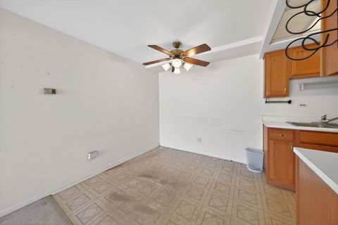 Tiny photo for 4929 W 87th Street #1SE, Oak Lawn, IL 60453 (MLS # 12622093)
