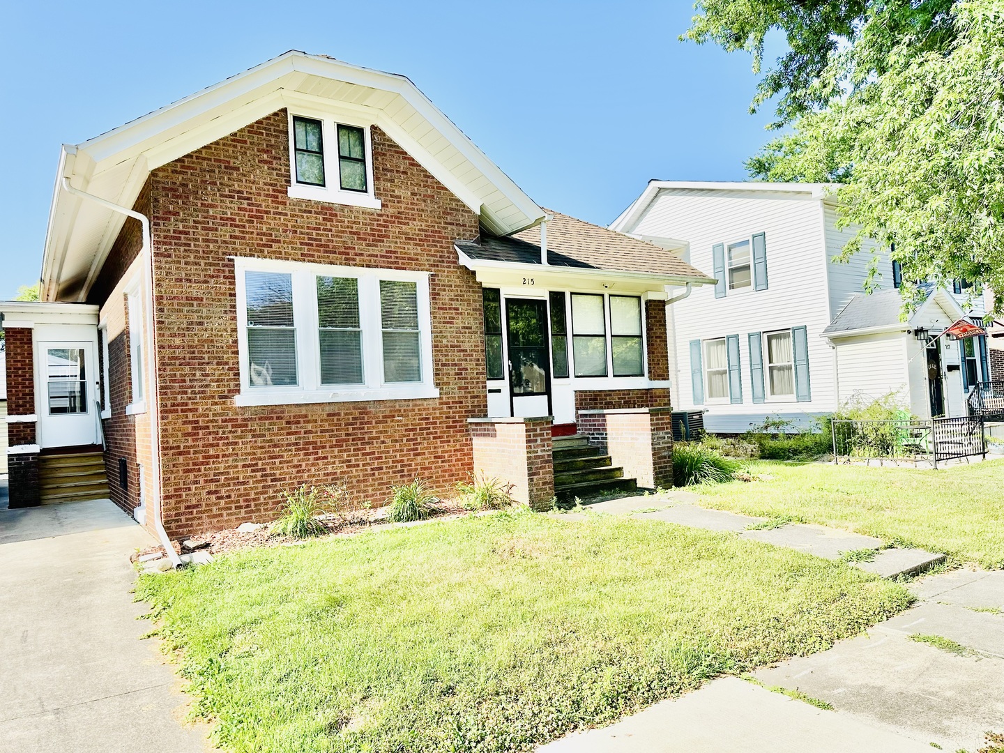 215 W Washington Street