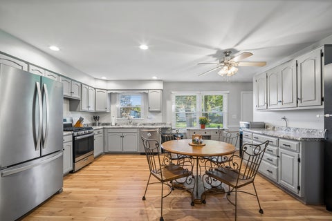 Tiny photo for 889 Kane Street, South Elgin, IL 60177 (MLS # 12776324)
