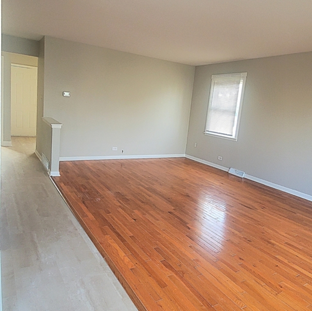 2207 Williamsburg Drive