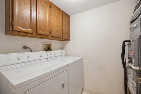 Tiny photo for 546 Banyon Lane #B, La Grange, IL 60525 (MLS # 12674932)