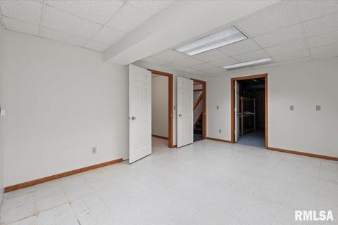 Tiny photo for 3000 E 32ND Street #14, Davenport, IA 52807 (MLS # QC4268943)