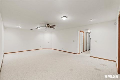 Tiny photo for 3000 E 32ND Street #14, Davenport, IA 52807 (MLS # QC4268943)