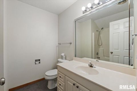 Tiny photo for 3000 E 32ND Street #14, Davenport, IA 52807 (MLS # QC4268943)