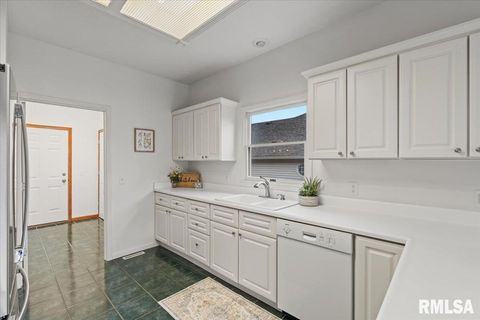 Tiny photo for 3000 E 32ND Street #14, Davenport, IA 52807 (MLS # QC4268943)