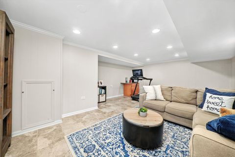 Tiny photo for 314 N Pine Street, Mount Prospect, IL 60056 (MLS # 12491018)