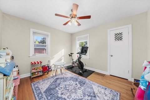 Tiny photo for 314 N Pine Street, Mount Prospect, IL 60056 (MLS # 12491018)