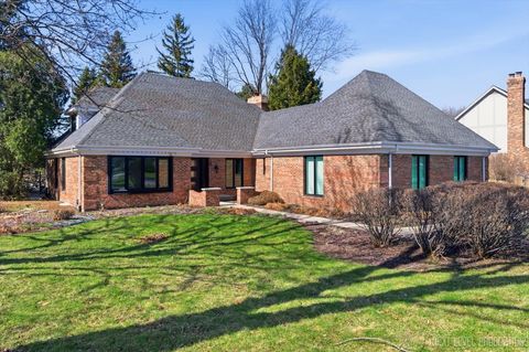 Tiny photo for 980 Persimmon Court, St. Charles, IL 60174 (MLS # 12639425)