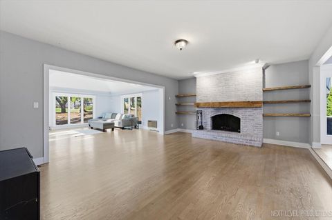 Tiny photo for 980 Persimmon Court, St. Charles, IL 60174 (MLS # 12639425)