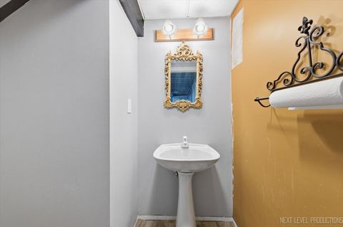 Tiny photo for 980 Persimmon Court, St. Charles, IL 60174 (MLS # 12639425)