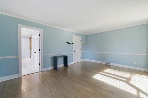 Tiny photo for 980 Persimmon Court, St. Charles, IL 60174 (MLS # 12639425)