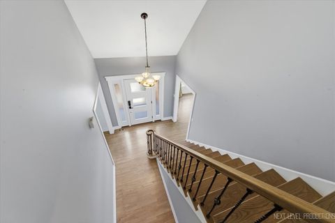 Tiny photo for 980 Persimmon Court, St. Charles, IL 60174 (MLS # 12639425)