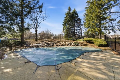 Tiny photo for 980 Persimmon Court, St. Charles, IL 60174 (MLS # 12639425)