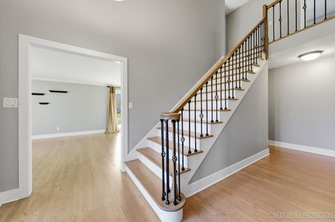 Tiny photo for 980 Persimmon Court, St. Charles, IL 60174 (MLS # 12639425)