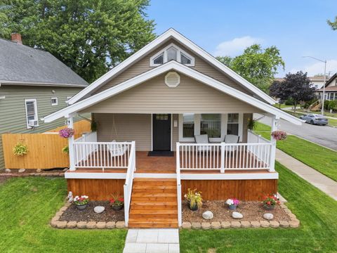 Tiny photo for 12202 Gregory Street, Blue Island, IL 60406 (MLS # 12673712)