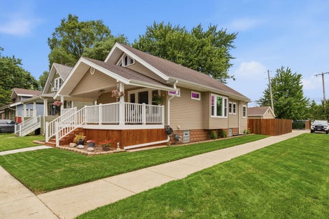 Tiny photo for 12202 Gregory Street, Blue Island, IL 60406 (MLS # 12673712)