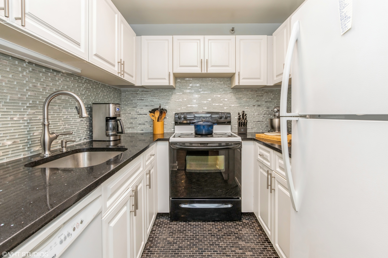 3660 N Lake Shore Drive 615