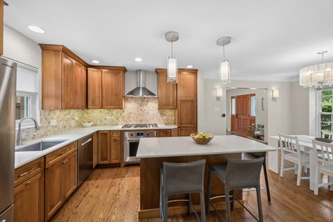 Tiny photo for 1104 Greenfield Street, Oak Park, IL 60302 (MLS # 12724695)