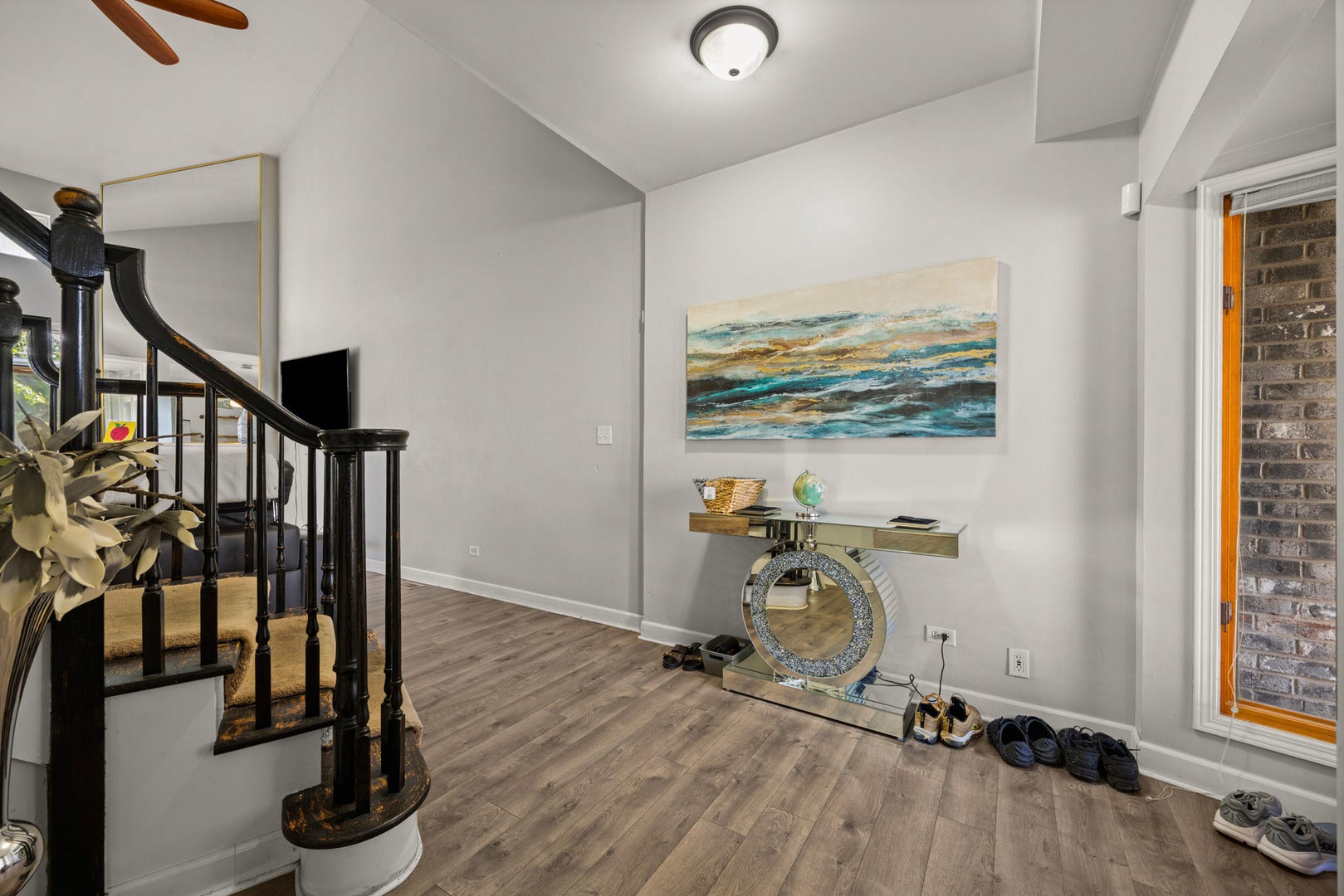 6909 Lexington Court