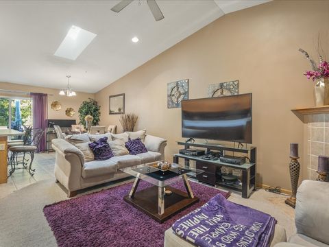 Tiny photo for 6436 N Reanna Way, Loves Park, IL 61111 (MLS # 12491664)