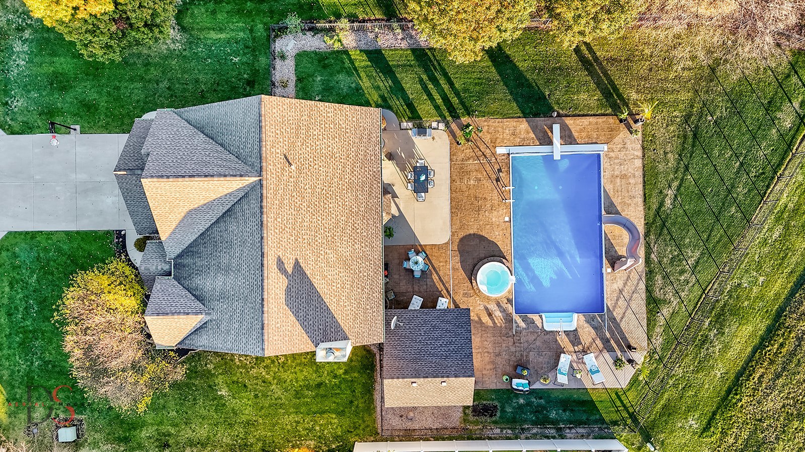 1123 Country Oak Drive