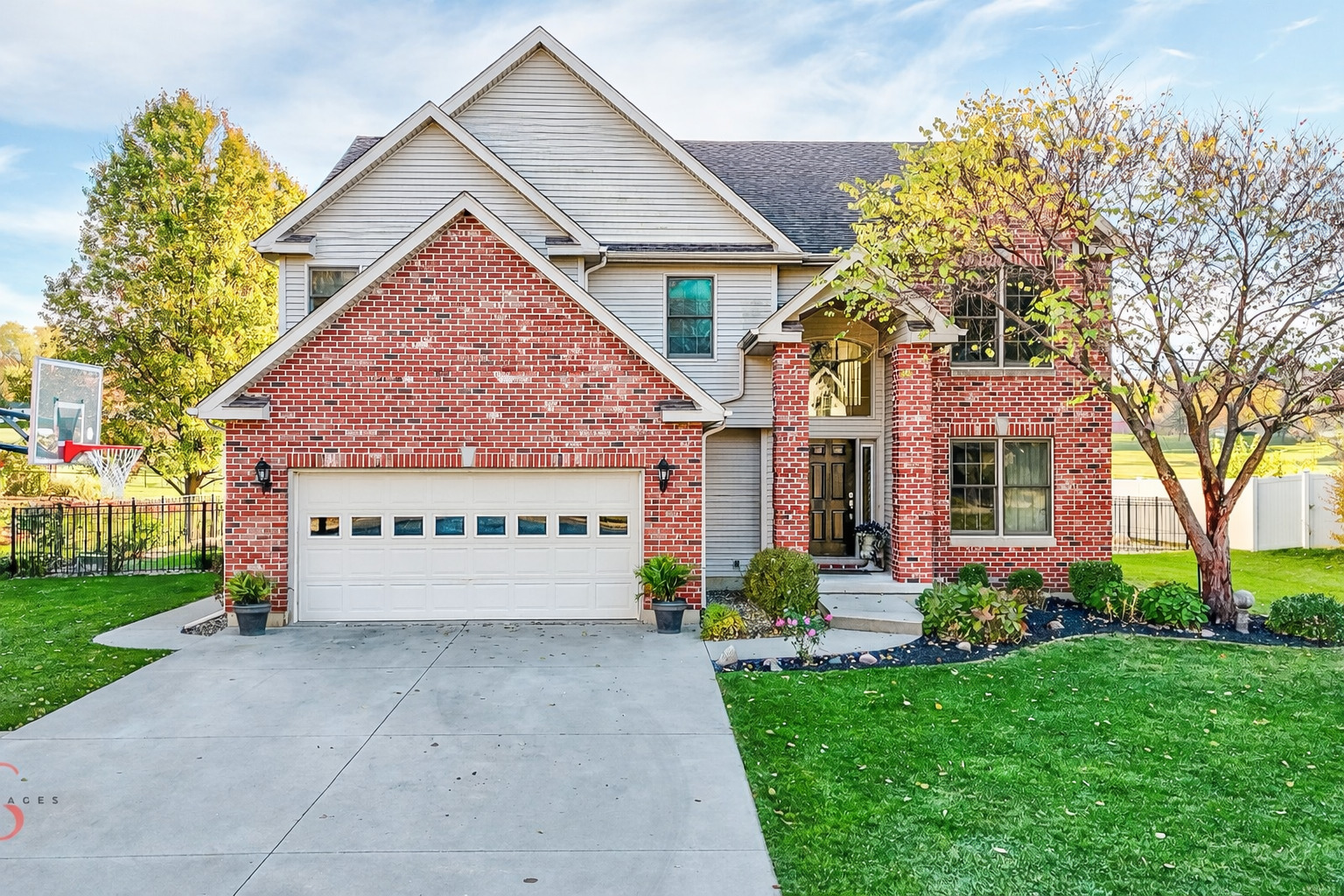 1123 Country Oak Drive